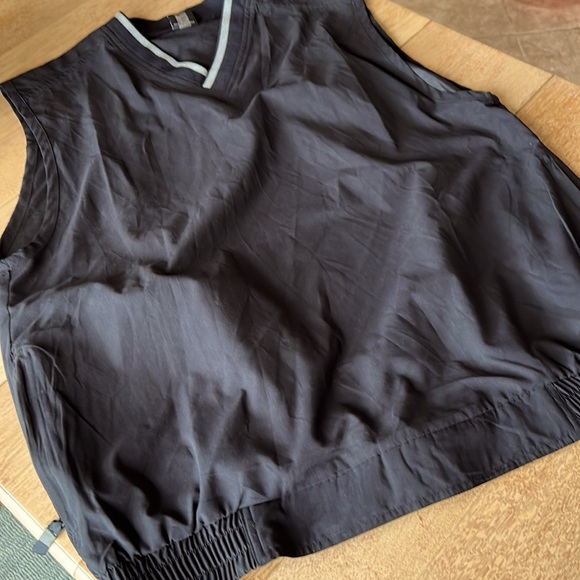 Nike Golf Lightweight pullover Vest in Size Large - Picture 7 of 8